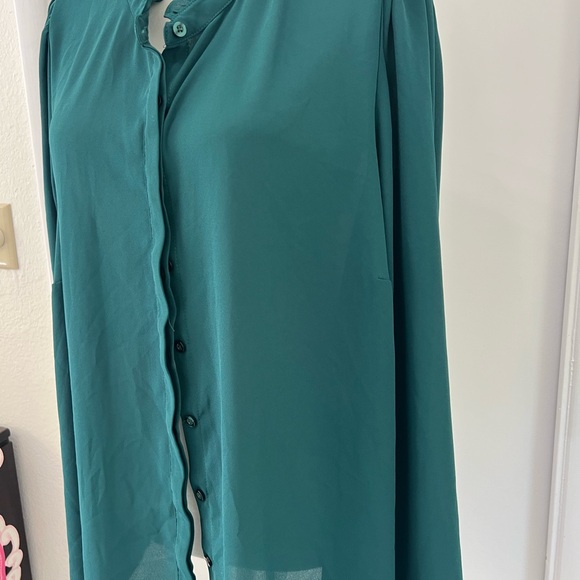 Torrid Women Green Chiffon Polyester Ruffle Collar Long Sleeve Blouse - Picture 6 of 7